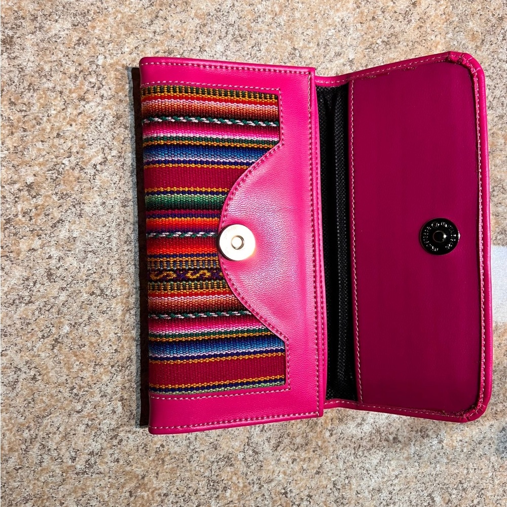 Beautiful wallet from Bolivia!